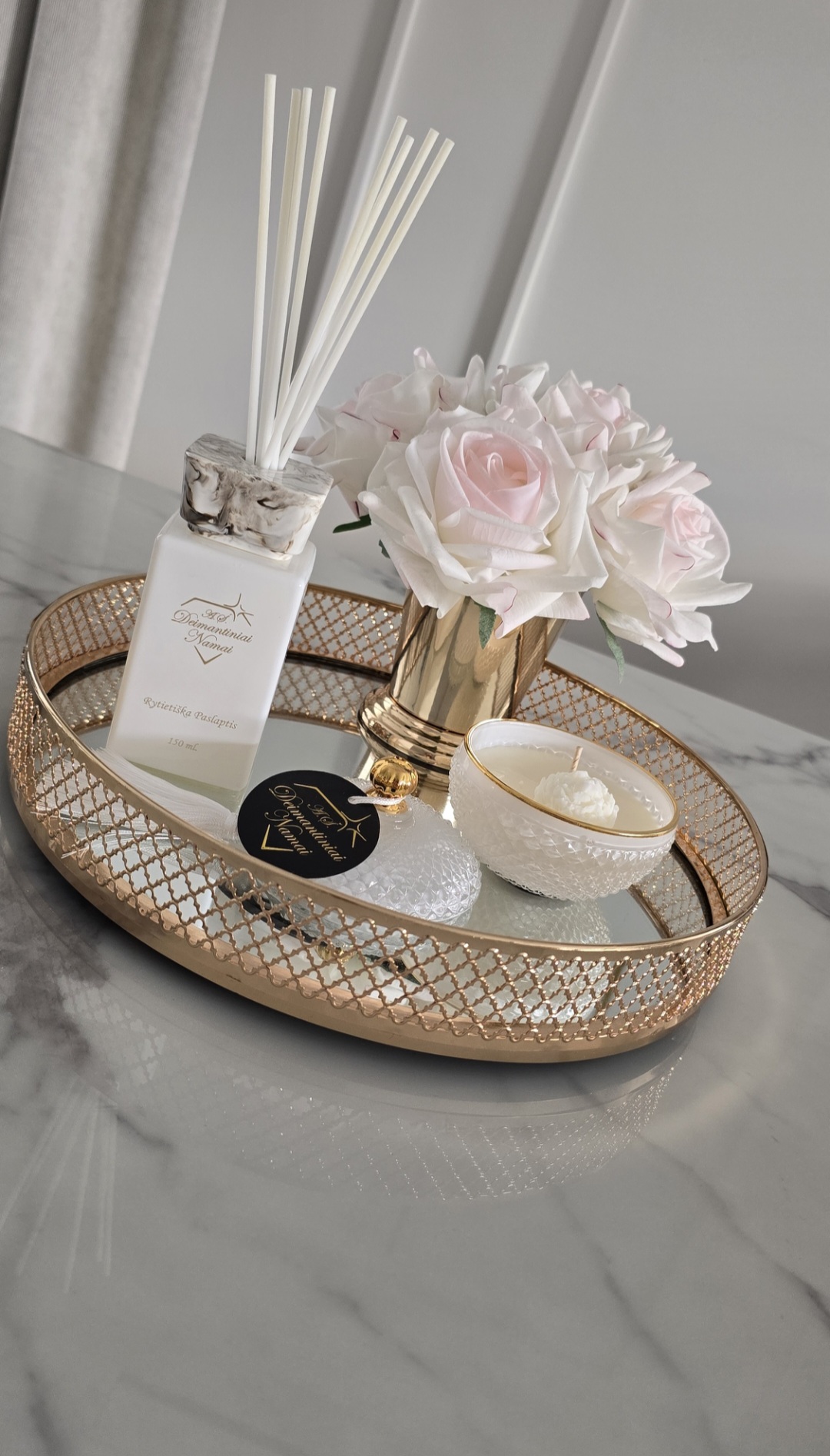 Balta žvakė ,,Starry Night L" 115 ml.