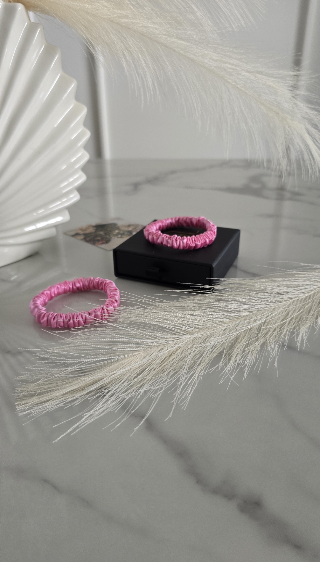 100% Mulberry šilko plaukų gumytė - rožinė, XS dydis