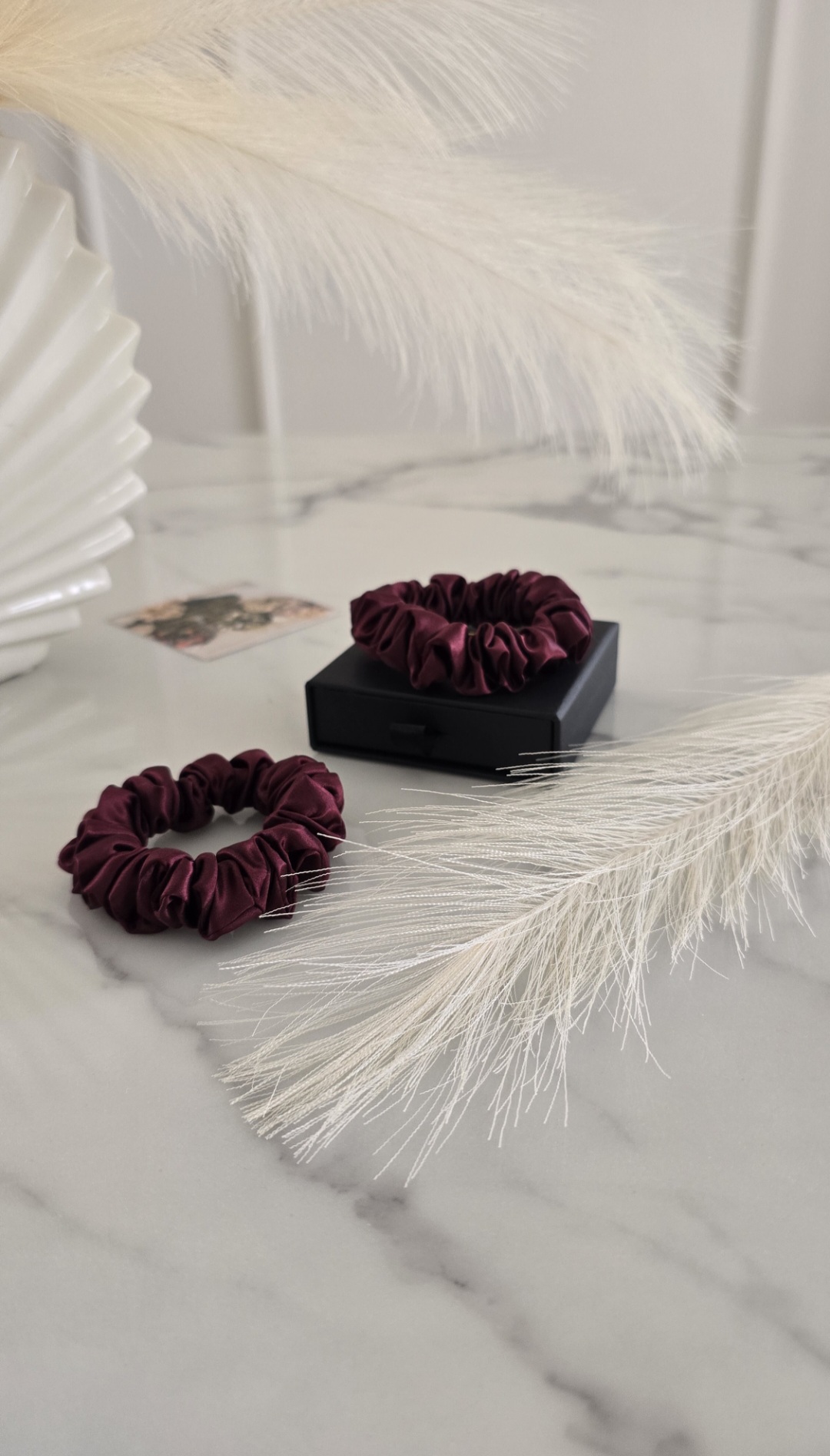 100% Mulberry šilko plaukų gumytė - bordo, S dydis